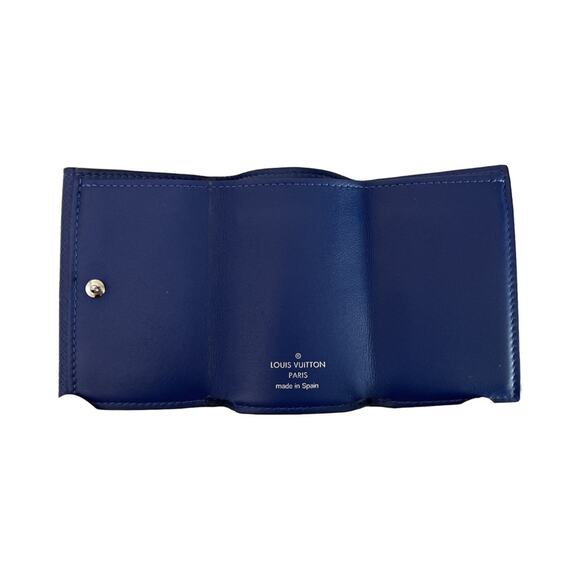 Louis Vuitton Taigarama Blue Discovery Compact Wallet Monogram Canvas 2019 - Picture 3 of 12